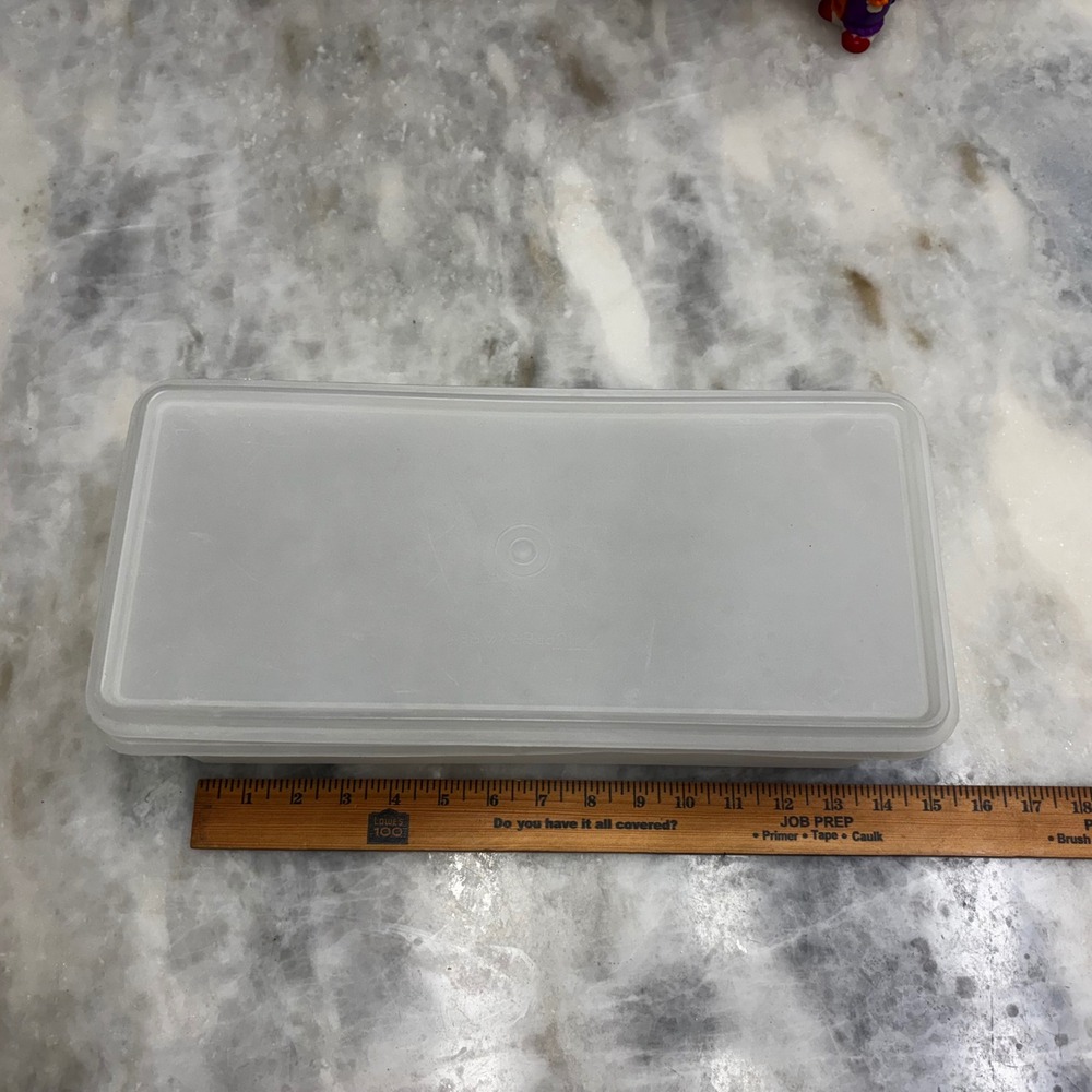 Vintage Tupperware Large Rectangular Storage bread Container with White Lid - Picture 2 of 5
